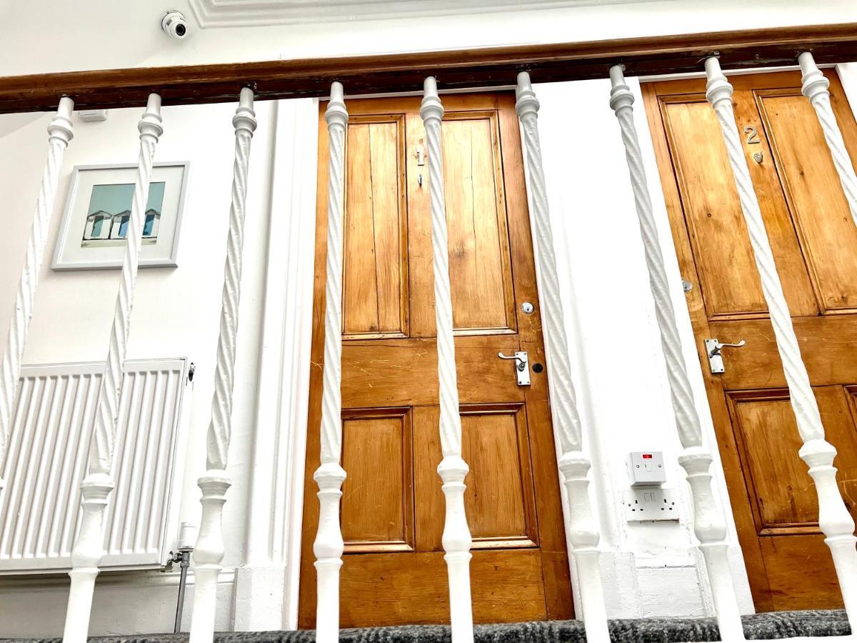 Bythesea Guest House Эр Экстерьер фото