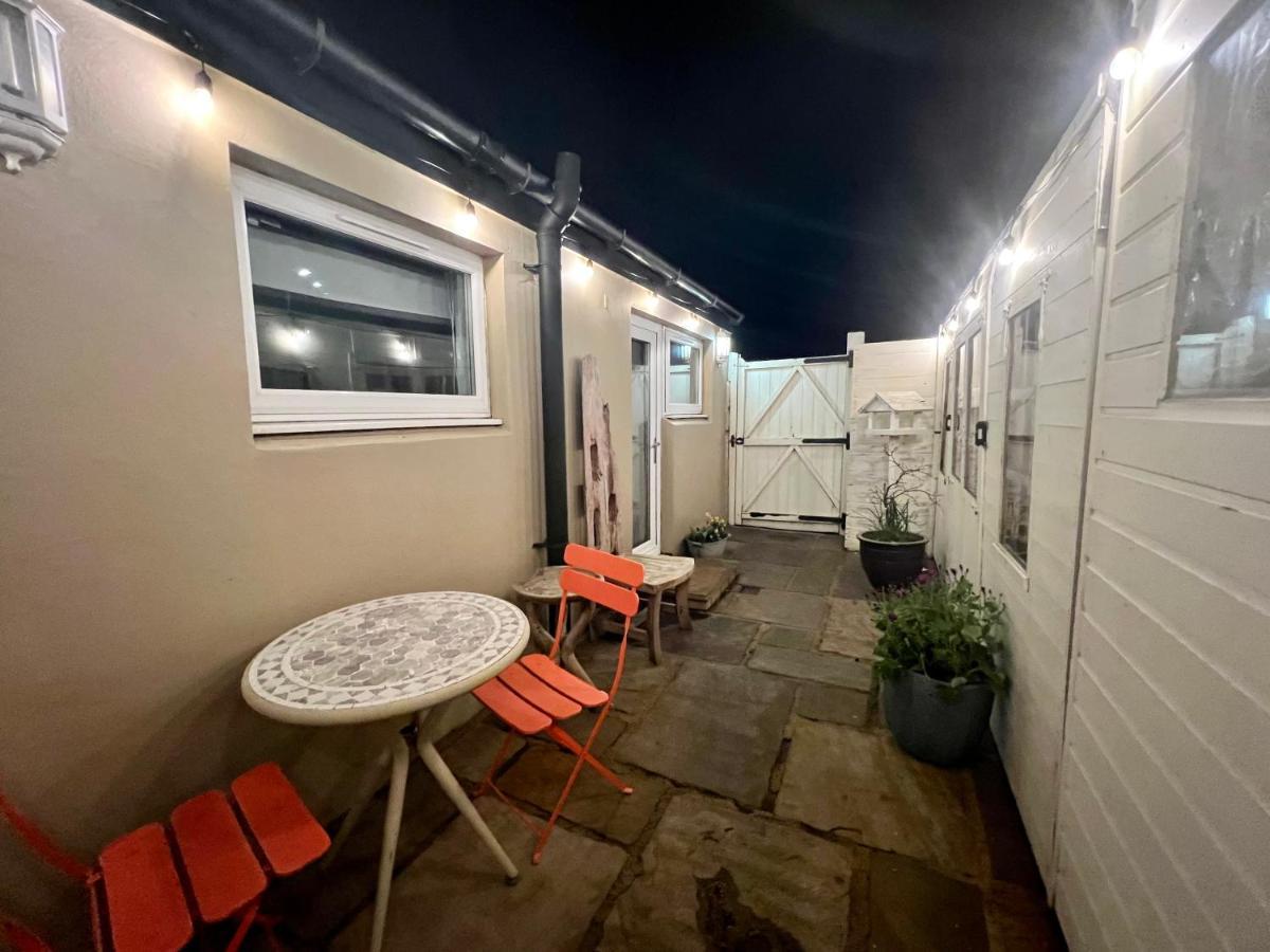 Bythesea Guest House Эр Экстерьер фото