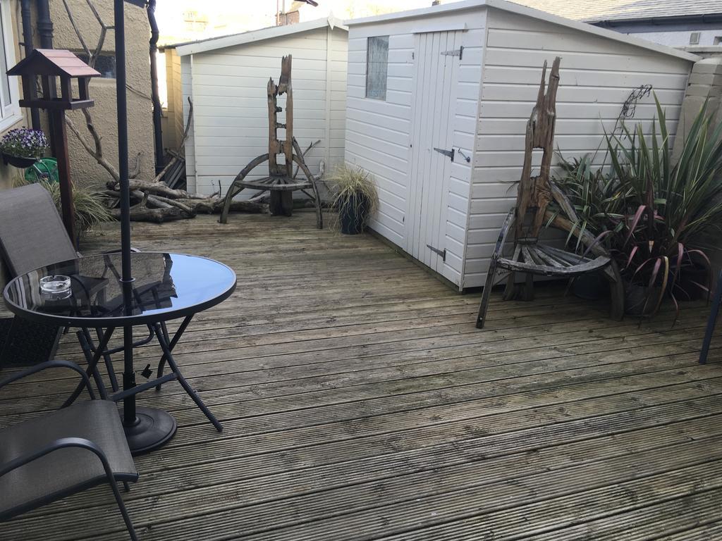 Bythesea Guest House Эр Экстерьер фото